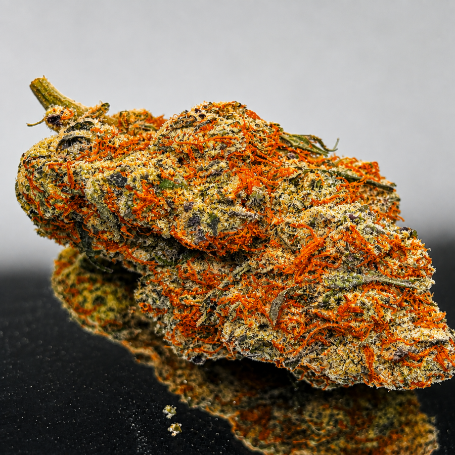 "Premium" Alien Walker - Hybrid 70% Indica / 30% Sativa - THC 29%-32%