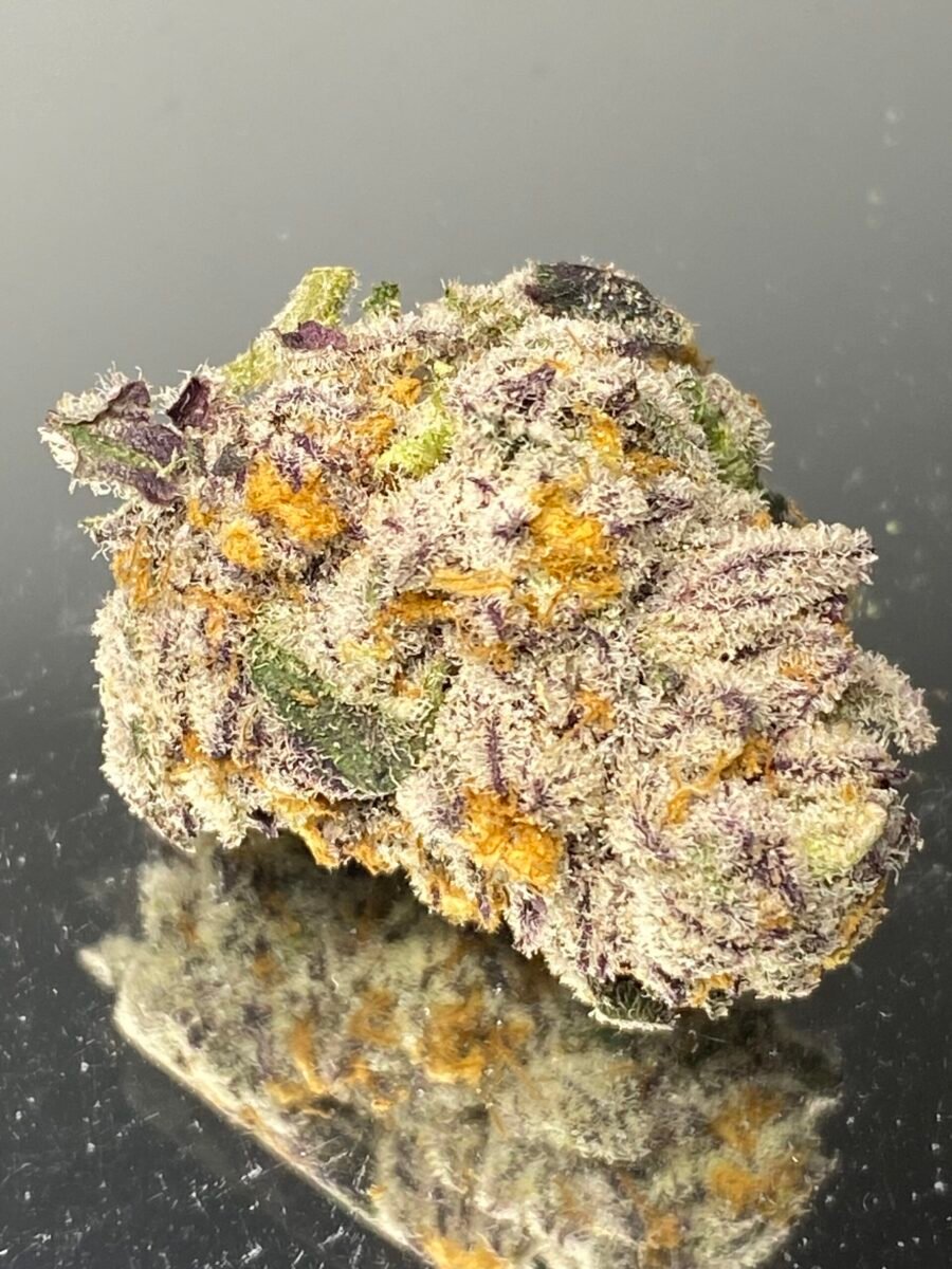 Rockstar Tuna - Hybrid 60%Sativa / 40%Indica - THC 26-29%